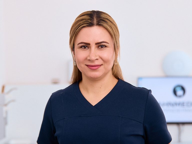 Portraitbild Manal Bilasini​